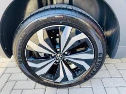 VOLKSWAGEN - T-CROSS - 2024/2025 - Branca - R$ 129.990,00