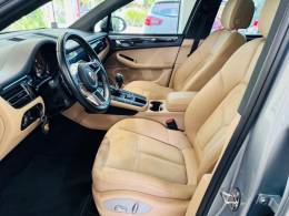 PORSCHE - MACAN T - 2020/2021 - Prata - R$ 376.990,00