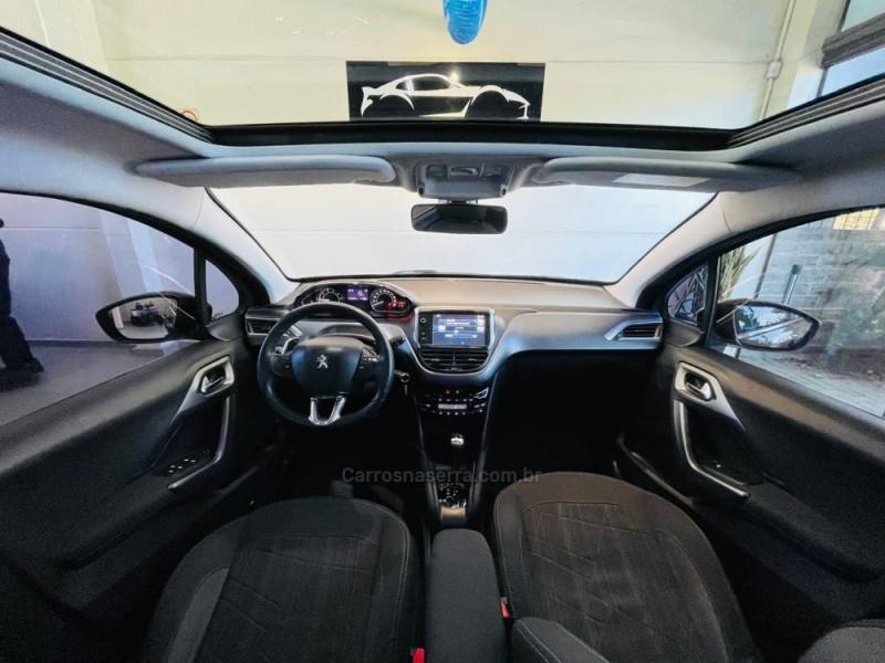 PEUGEOT - 208 - 2014/2015 - Marrom - R$ 50.990,00