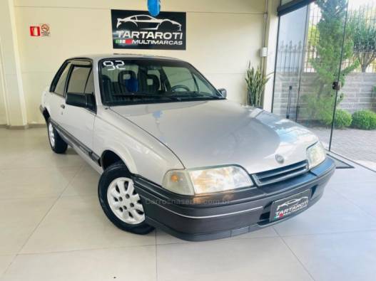 CHEVROLET - MONZA - 1991/1992 - Prata - R$ 17.990,00