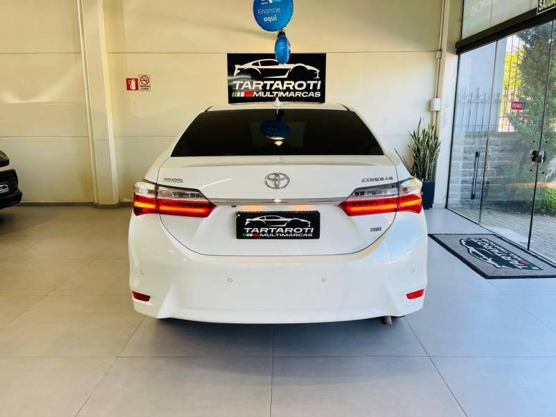 TOYOTA - COROLLA - 2019/2019 - Branca - R$ 108.990,00