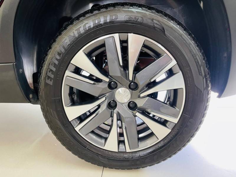 PEUGEOT - 2008 - 2021/2022 - Vermelha - R$ 74.990,00