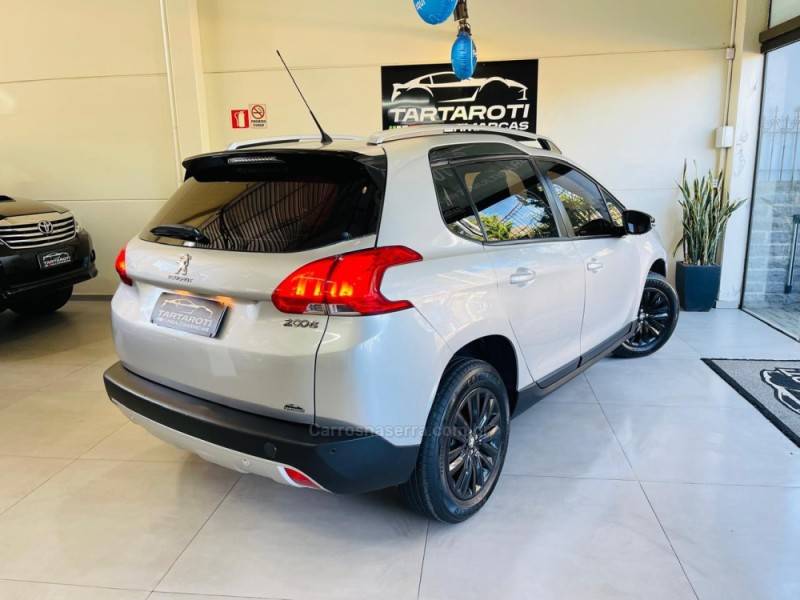 PEUGEOT - 2008 - 2018/2018 - Prata - R$ 57.990,00