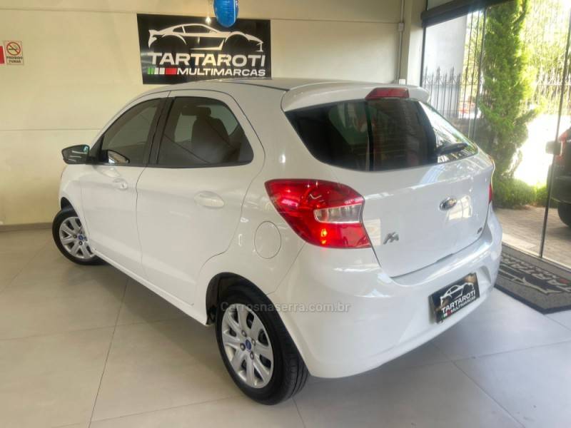 FORD - KA - 2014/2015 - Branca - R$ 39.990,00