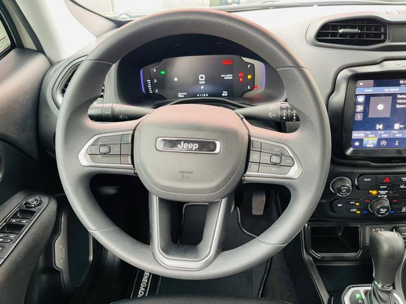 JEEP - RENEGADE - 2024/2025 - Branca - R$ 121.990,00