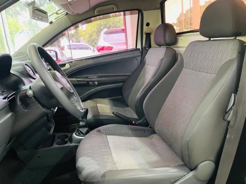 VOLKSWAGEN - SAVEIRO - 2014/2014 - Branca - R$ 44.990,00