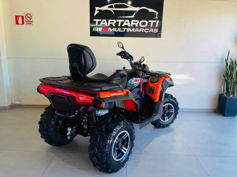 MXF - WOLF 700L - 2024/2024 - Laranja - R$ 64.990,00