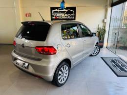 VOLKSWAGEN - FOX - 2014/2015 - Prata - R$ 47.990,00