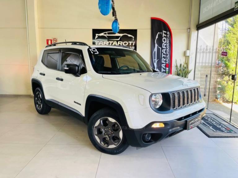 JEEP - RENEGADE - 2018/2019 - Branca - R$ 75.990,00