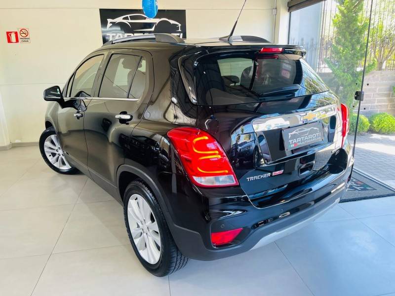 CHEVROLET - TRACKER - 2018/2019 - Preta - R$ 92.990,00