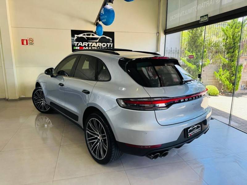 PORSCHE - MACAN T - 2020/2021 - Prata - R$ 376.990,00