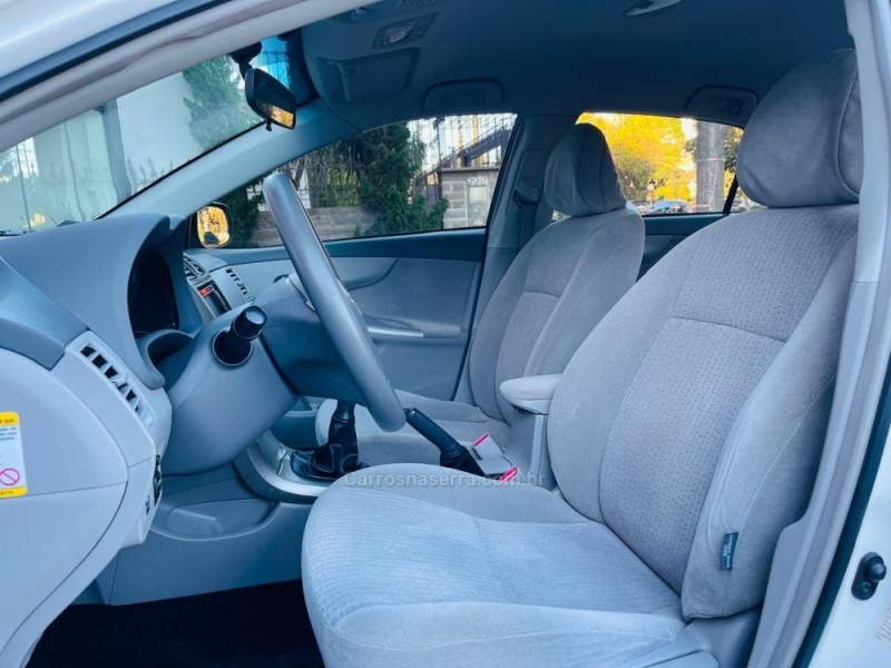 TOYOTA - COROLLA - 2009/2009 - Branca - R$ 55.990,00