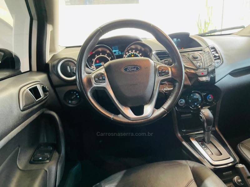 FORD - FIESTA - 2014/2015 - Branca - R$ 48.990,00