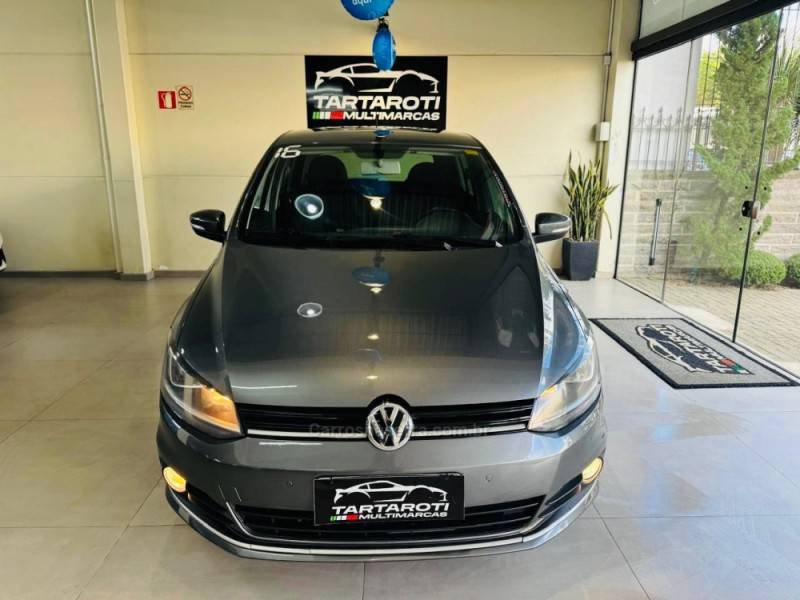 VOLKSWAGEN - FOX - 2015/2016 - Cinza - R$ 49.990,00