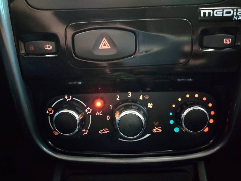 RENAULT - DUSTER - 2012/2013 - Branca - Sob Consulta