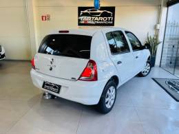 RENAULT - CLIO - 2013/2014 - Branca - R$ 29.990,00