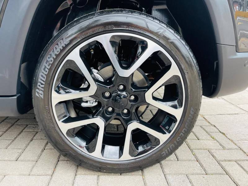 JEEP - COMPASS - 2018/2019 - Preta - R$ 104.990,00