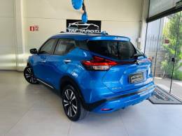 NISSAN - KICKS - 2021/2022 - Azul - R$ 105.990,00