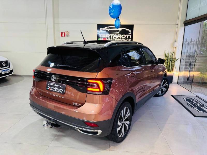 VOLKSWAGEN - T-CROSS - 2019/2020 - Marrom - R$ 112.990,00