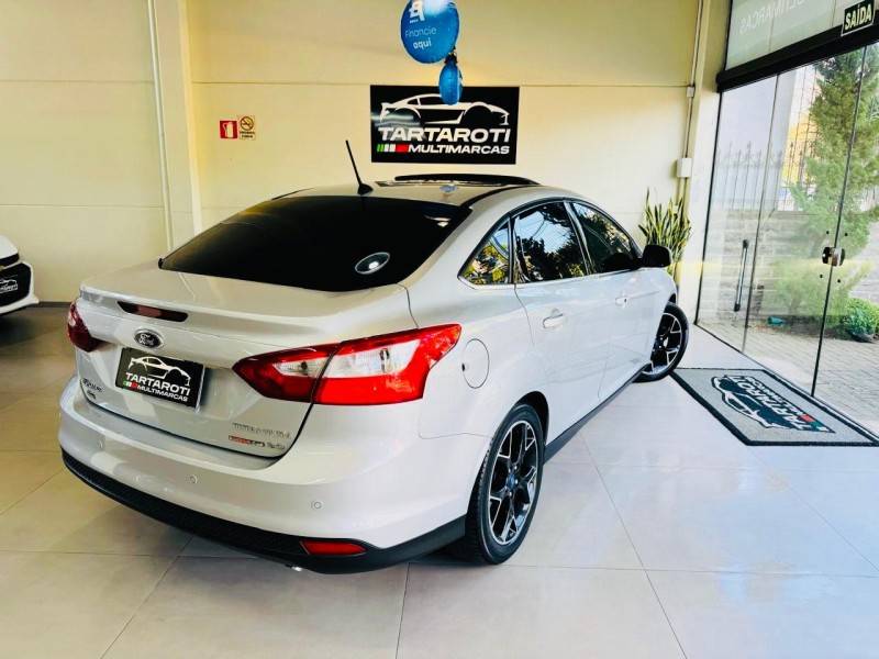 FORD - FOCUS - 2014/2014 - Prata - R$ 59.990,00