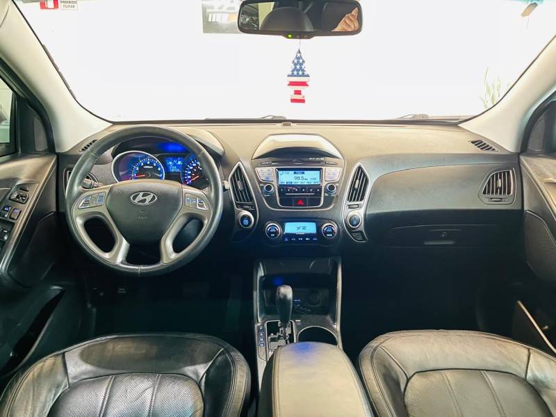 HYUNDAI - IX35 - 2010/2011 - Prata - R$ 65.990,00