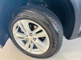 CHEVROLET - TRACKER - 2021/2022 - Prata - R$ 99.990,00