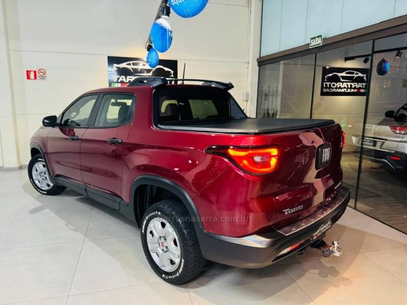 FIAT - TORO - 2017/2018 - Vermelha - R$ 88.990,00