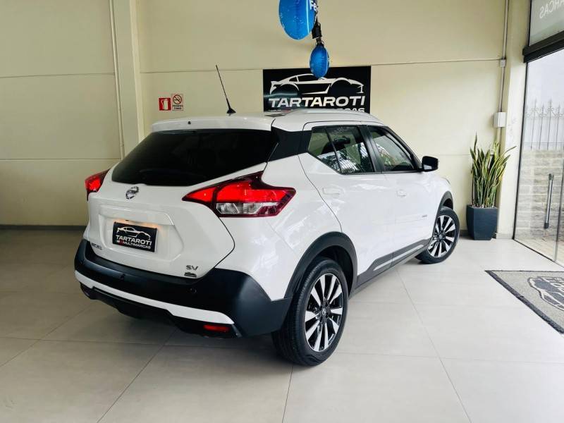 NISSAN - KICKS - 2020/2021 - Branca - R$ 96.990,00
