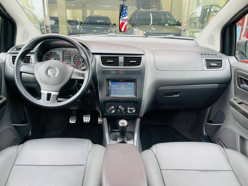 VOLKSWAGEN - SPACE CROSS - 2011/2012 - Azul - R$ 46.990,00