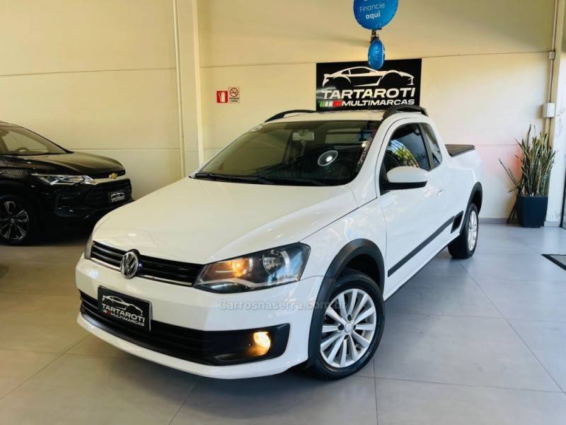 VOLKSWAGEN - SAVEIRO - 2015/2016 - Branca - R$ 51.990,00