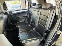 VOLKSWAGEN - TIGUAN - 2019/2019 - Preta - R$ 115.990,00