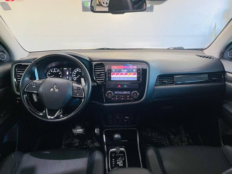MITSUBISHI - OUTLANDER - 2017/2018 - Cinza - R$ 128.990,00