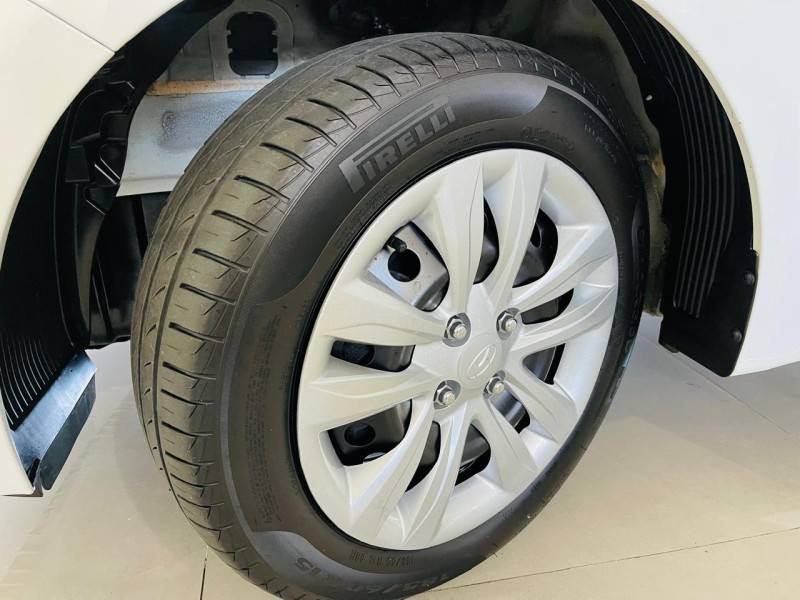 HYUNDAI - HB20S - 2018/2019 - Branca - R$ 65.990,00