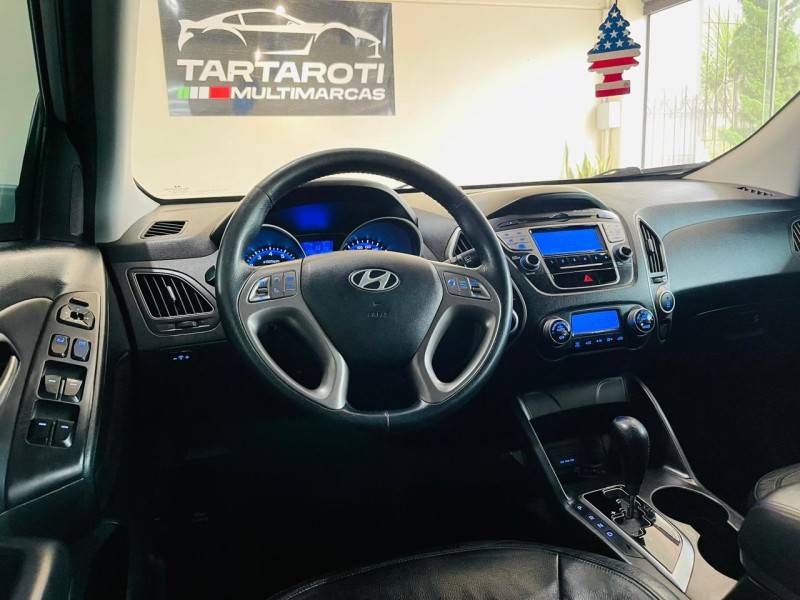 HYUNDAI - IX35 - 2010/2011 - Prata - R$ 65.990,00