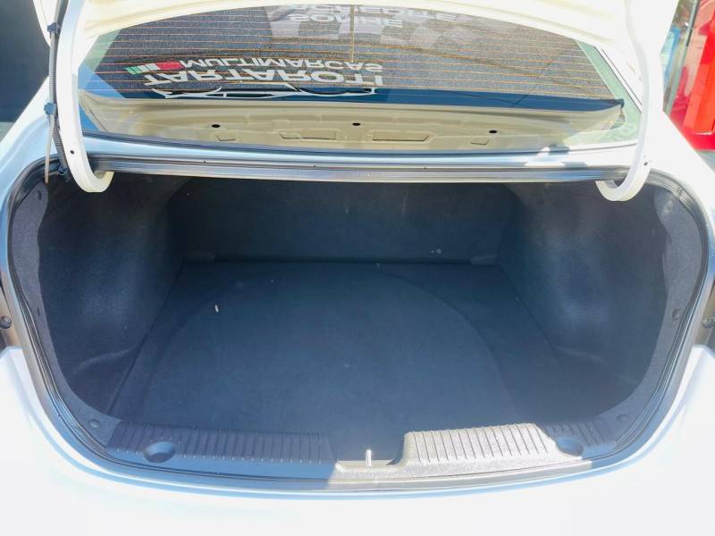 HYUNDAI - HB20S - 2018/2019 - Branca - R$ 65.990,00