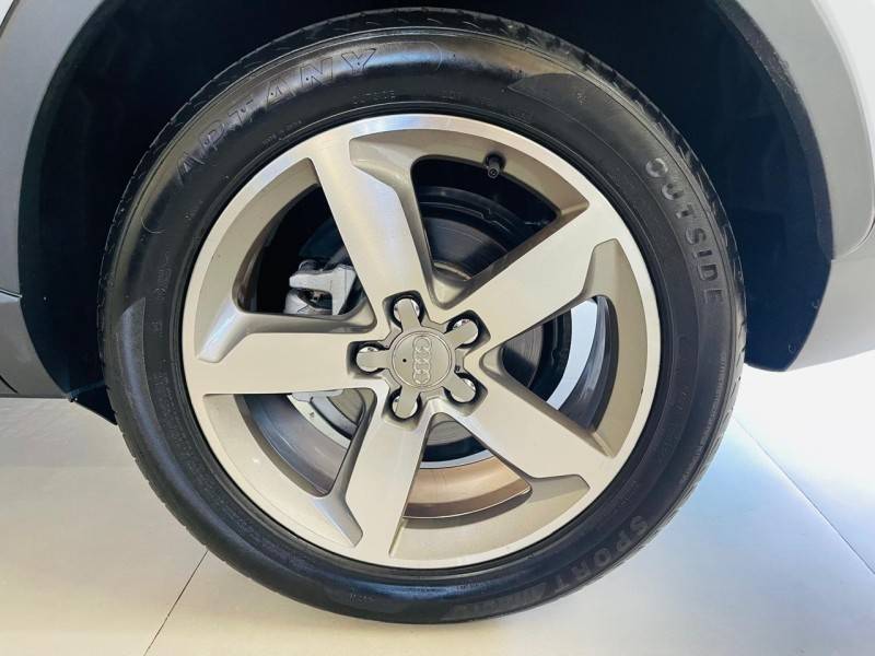 AUDI - Q3 - 2012/2013 - Branca - R$ 82.990,00