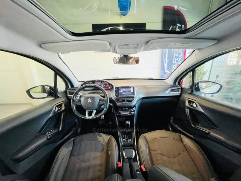 PEUGEOT - 2008 - 2016/2017 - Branca - R$ 61.990,00