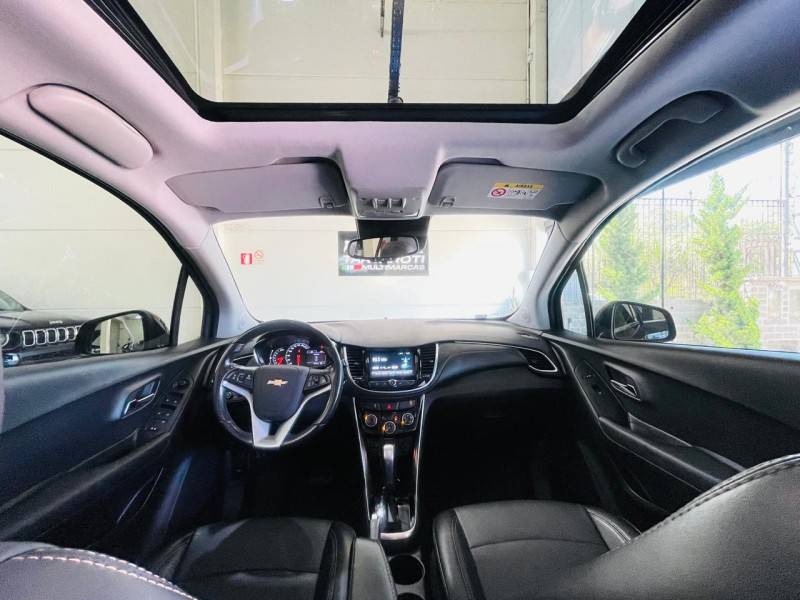CHEVROLET - TRACKER - 2018/2019 - Preta - R$ 90.990,00