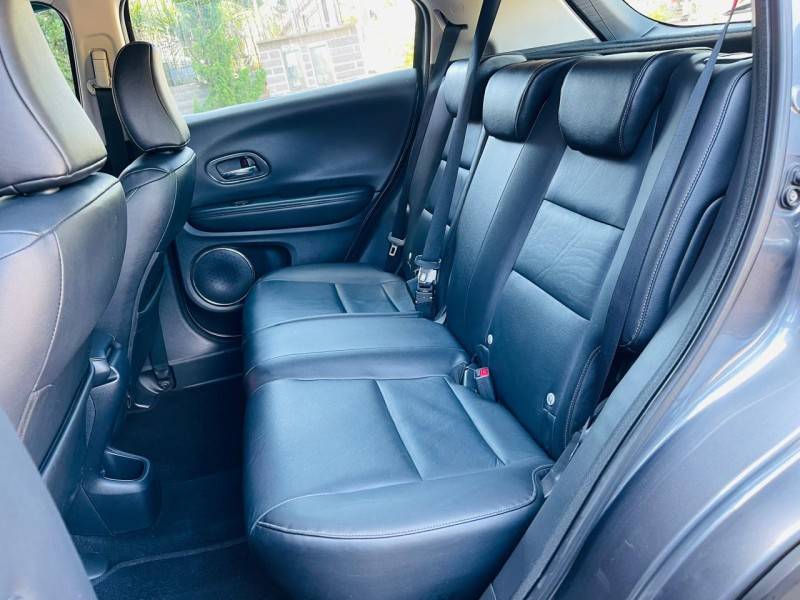 HONDA - HR-V - 2018/2018 - Cinza - R$ 105.990,00