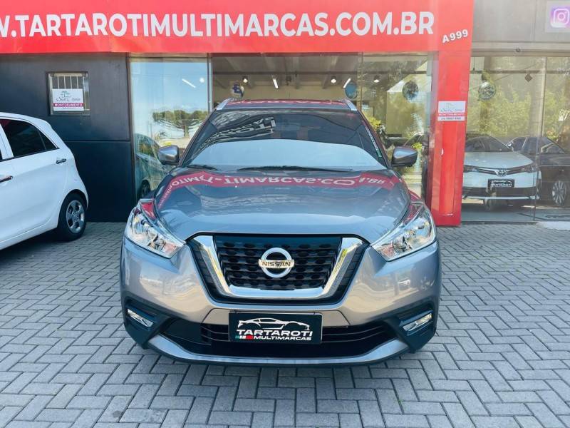 NISSAN - KICKS - 2018/2019 - Cinza - R$ 87.990,00