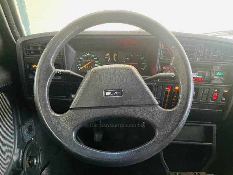 CHEVROLET - MONZA - 1991/1992 - Prata - R$ 16.990,00