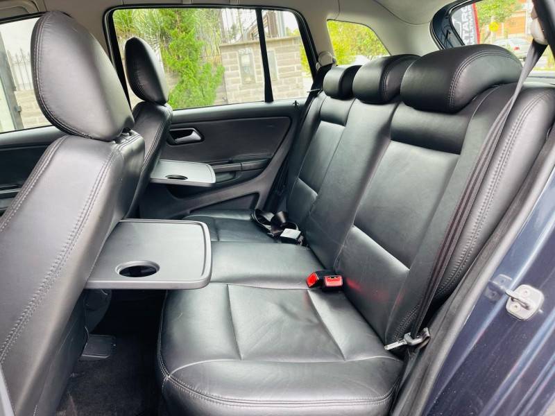 VOLKSWAGEN - SPACE CROSS - 2011/2012 - Azul - R$ 46.990,00