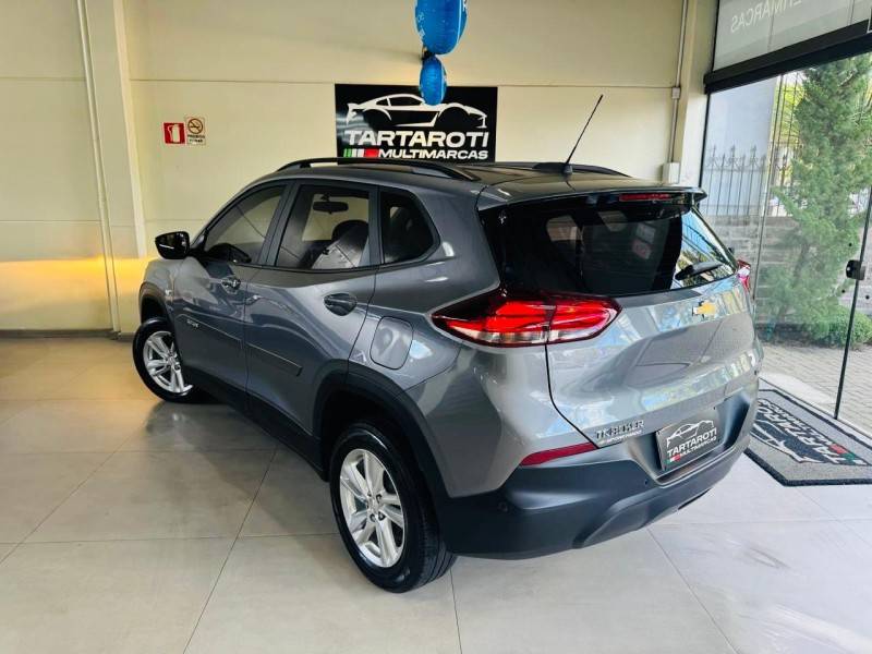 CHEVROLET - TRACKER - 2021/2022 - Prata - R$ 99.990,00