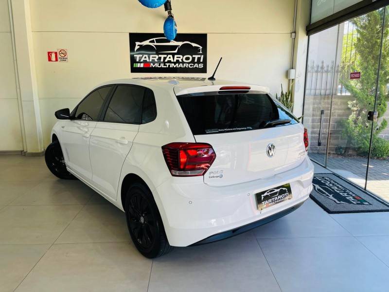 VOLKSWAGEN - POLO - 2019/2019 - Branca - R$ 75.990,00