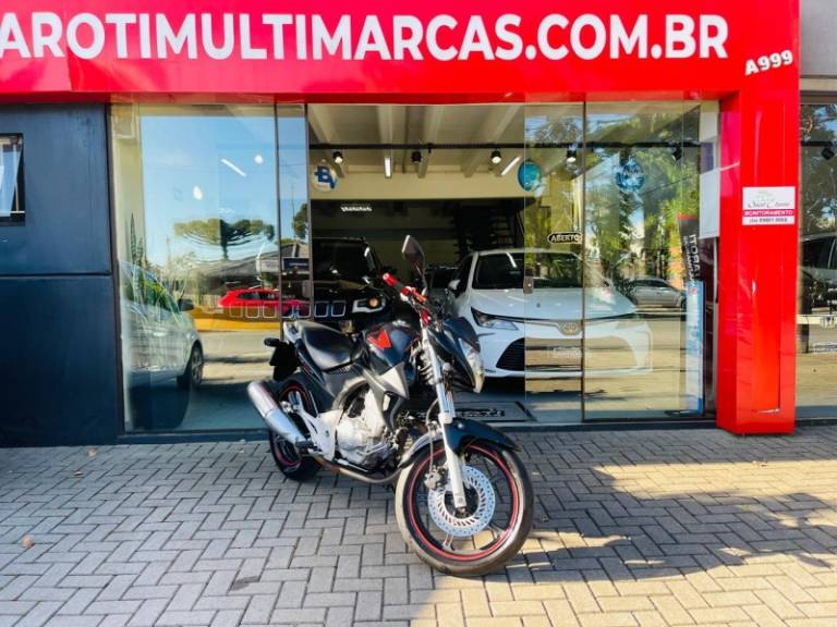 HONDA - CB 300R - 2010/2010 - Preta - R$ 13.990,00