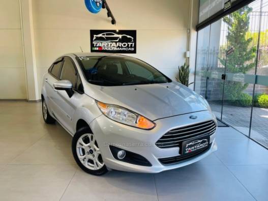 FORD - FIESTA - 2015/2015 - Prata - R$ 47.990,00
