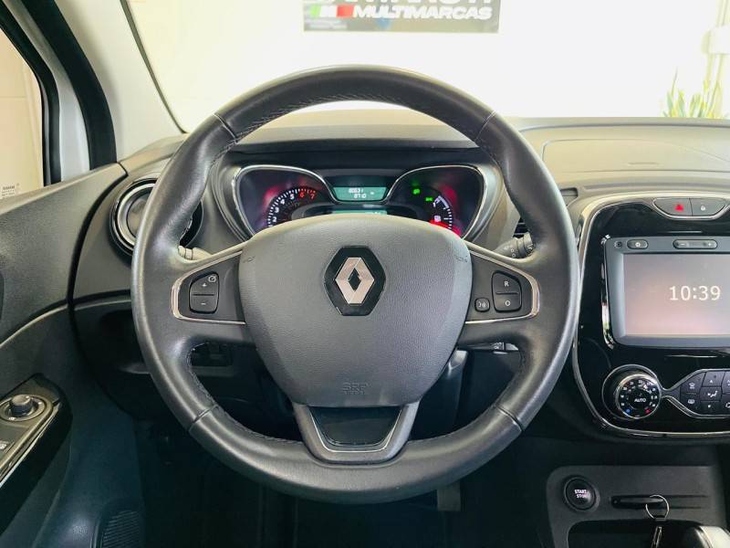 RENAULT - CAPTUR - 2017/2018 - Branca - R$ 76.990,00