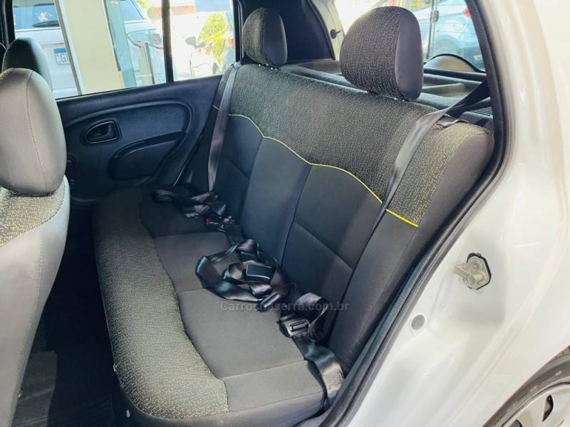 RENAULT - CLIO - 2013/2014 - Branca - R$ 29.990,00