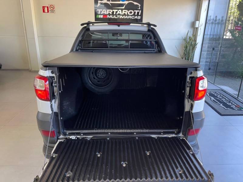 FIAT - STRADA - 2014/2015 - Branca - R$ 53.990,00