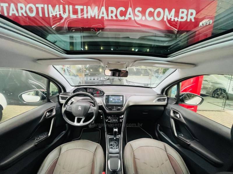 PEUGEOT - 2008 - 2016/2017 - Branca - R$ 61.990,00